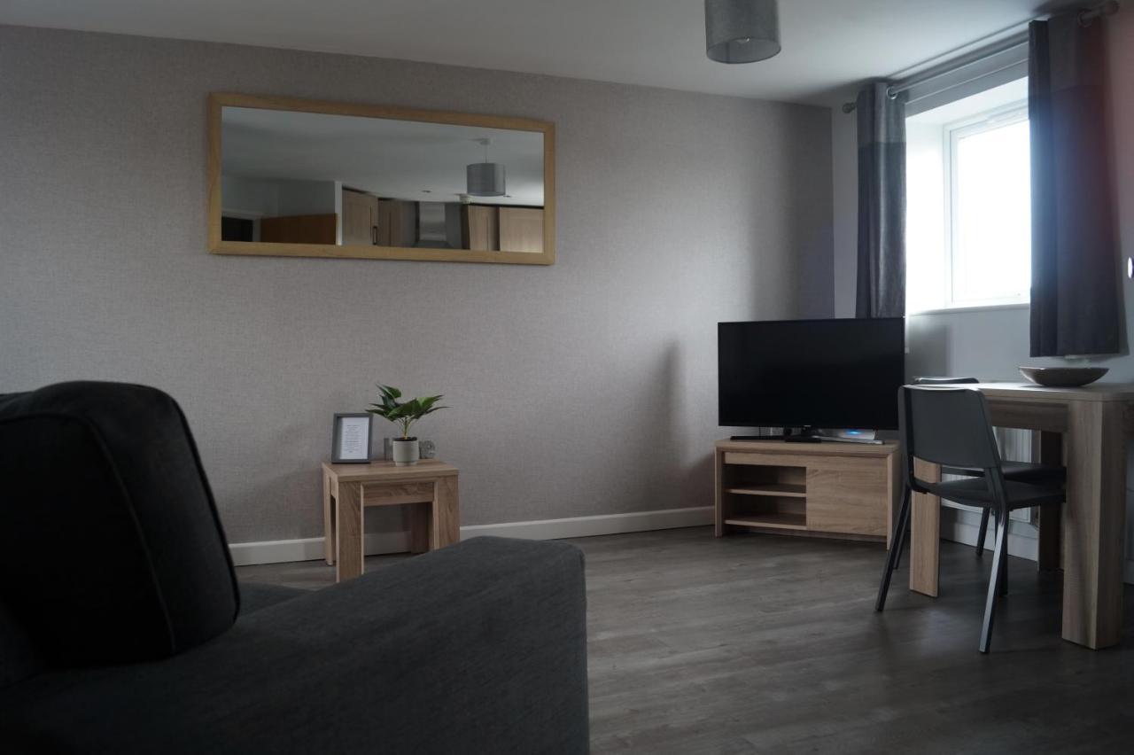 Chapel Court Apartments Cannock Buitenkant foto