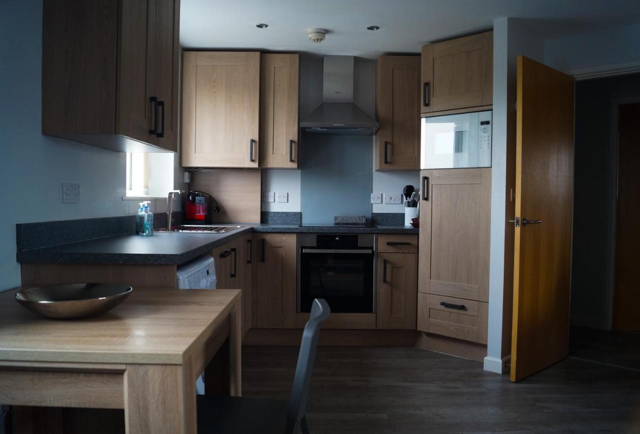 Chapel Court Apartments Cannock Buitenkant foto