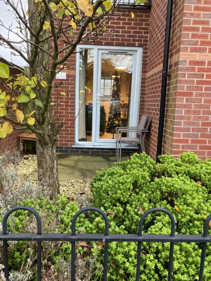 Chapel Court Apartments Cannock Buitenkant foto