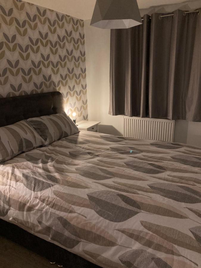 Chapel Court Apartments Cannock Buitenkant foto