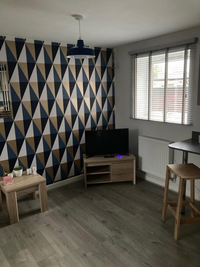 Chapel Court Apartments Cannock Buitenkant foto