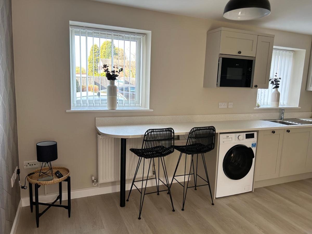 Chapel Court Apartments Cannock Buitenkant foto