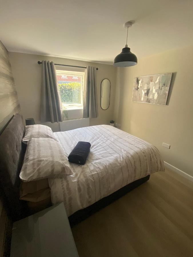 Chapel Court Apartments Cannock Buitenkant foto