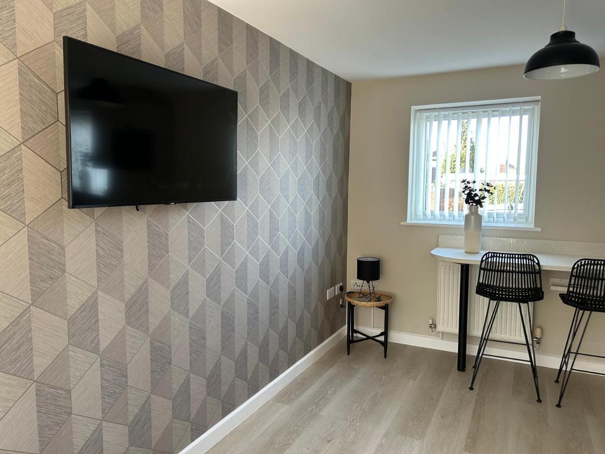 Chapel Court Apartments Cannock Buitenkant foto