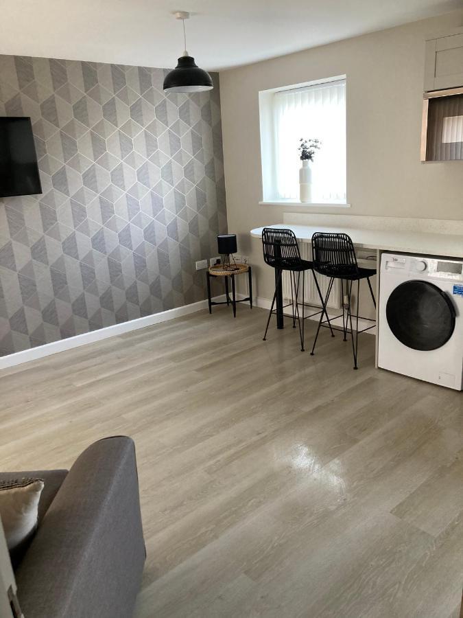 Chapel Court Apartments Cannock Buitenkant foto