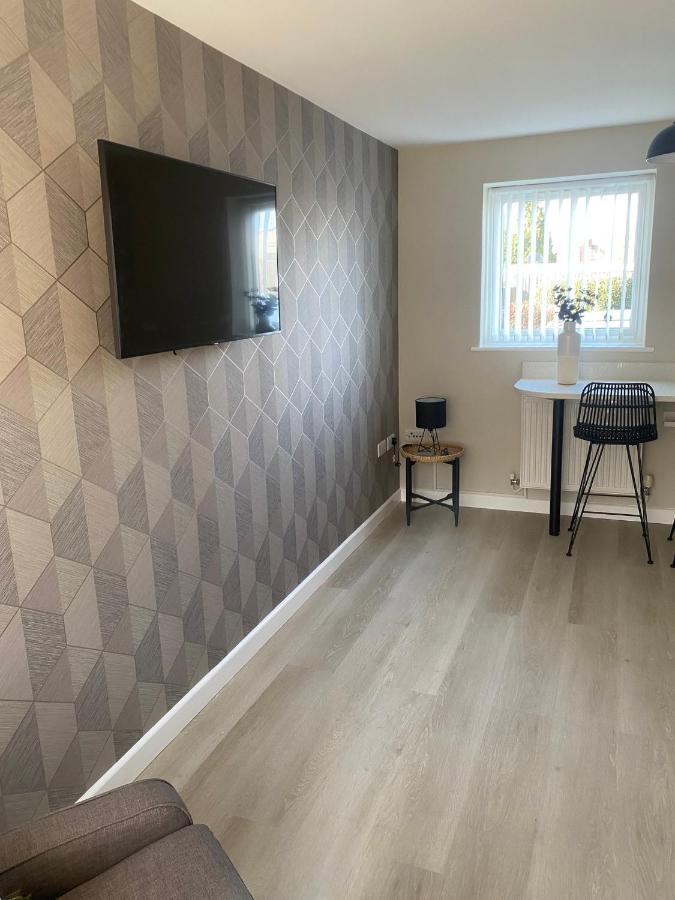 Chapel Court Apartments Cannock Buitenkant foto