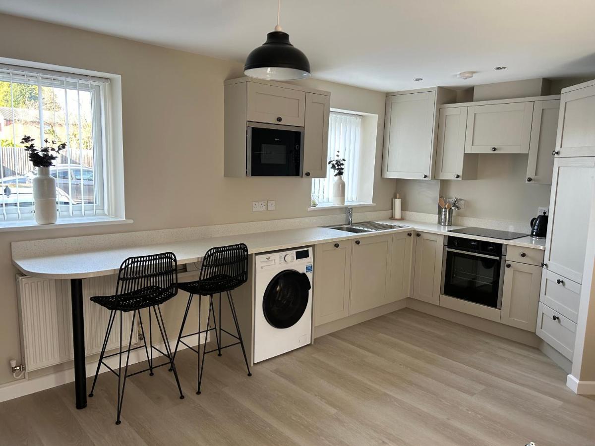 Chapel Court Apartments Cannock Buitenkant foto