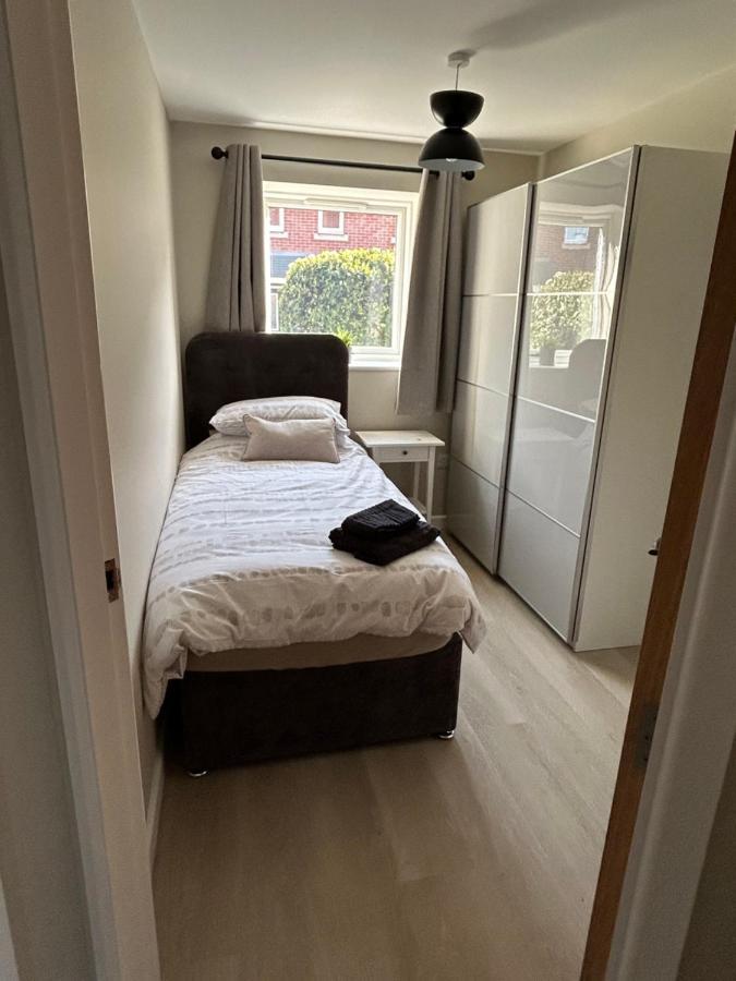 Chapel Court Apartments Cannock Buitenkant foto