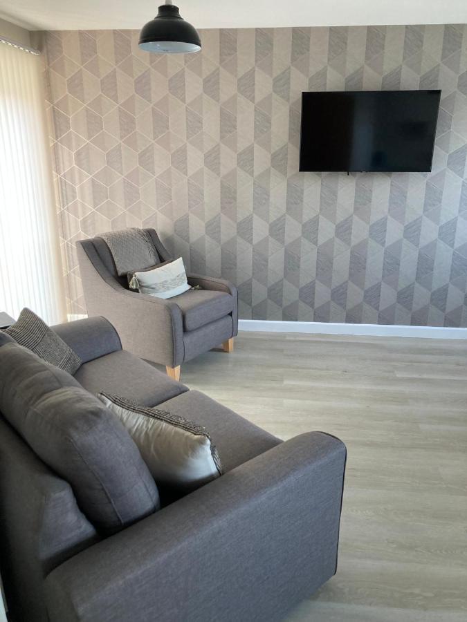 Chapel Court Apartments Cannock Buitenkant foto