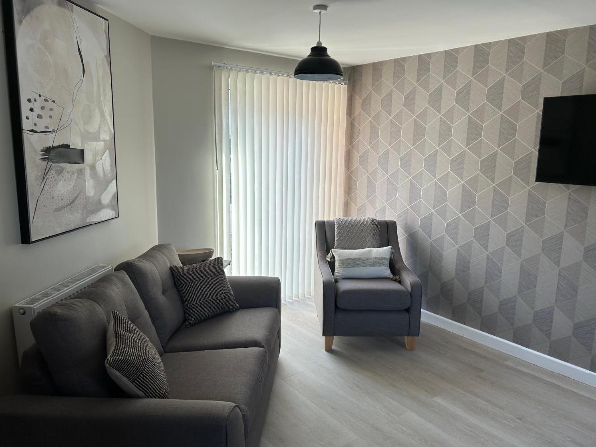 Chapel Court Apartments Cannock Buitenkant foto